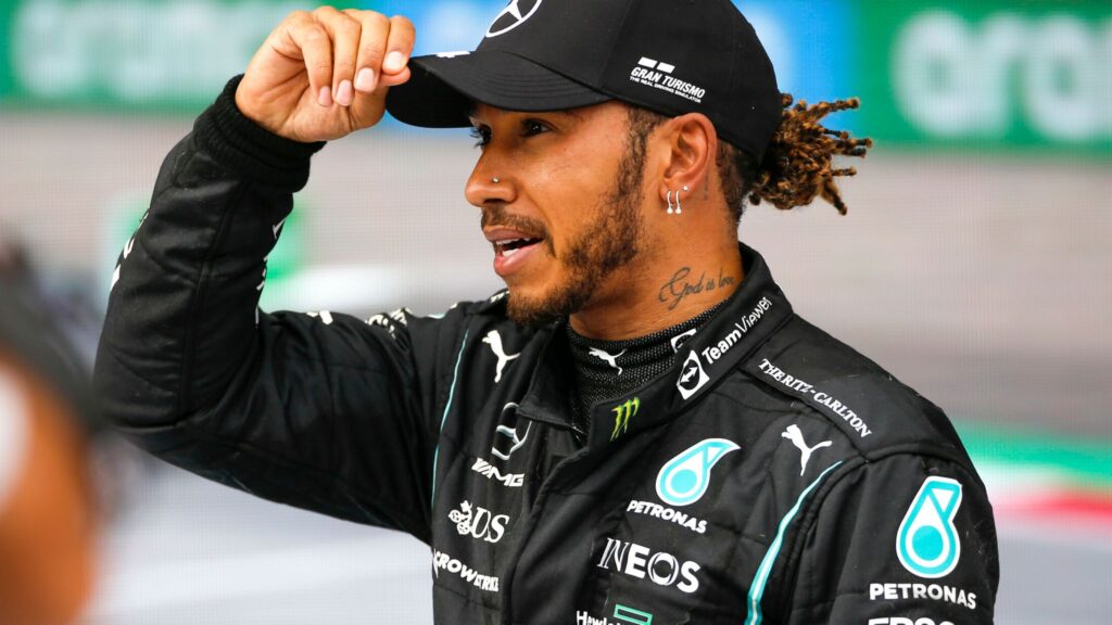 Lewis Hamilton signs two-year deal with Mercedes